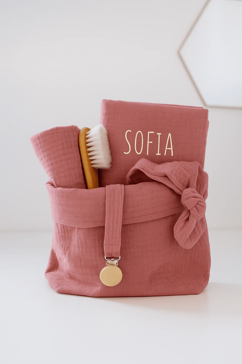 Coffret naissance bébé personnalisable fait main en France en gaze de coton rose